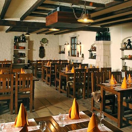 Hotel Irisa ブカレスト エクステリア 写真